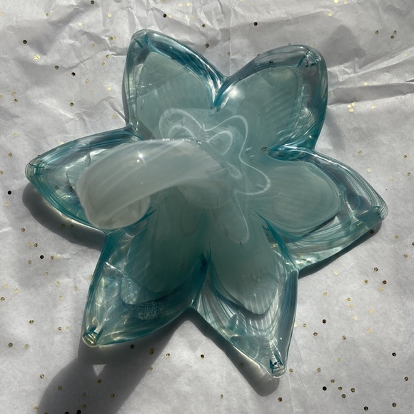 SOLD IN BUNDLE -! Murano Blue Swirl Art Glass Flower - Picture 4 of 9